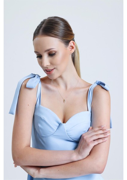 Altın Sade V Harfi Kolye fiyatları