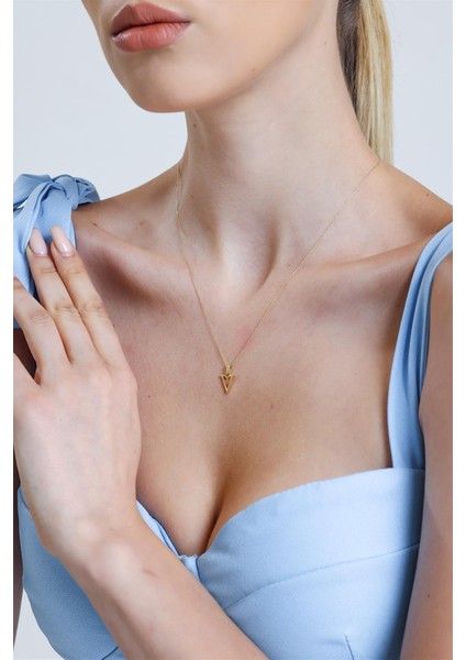 Altın Sade V Harfi Kolye indirimleri