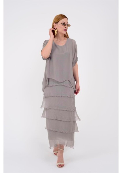 İtalyan 2 Beden Ince Gösteren Yarım Kol Kat Kat Ipek Elbise