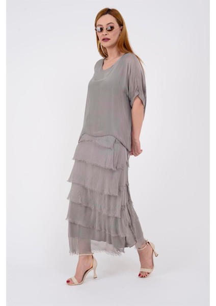 İtalyan 2 Beden Ince Gösteren Yarım Kol Kat Kat Ipek Elbise fırsatları