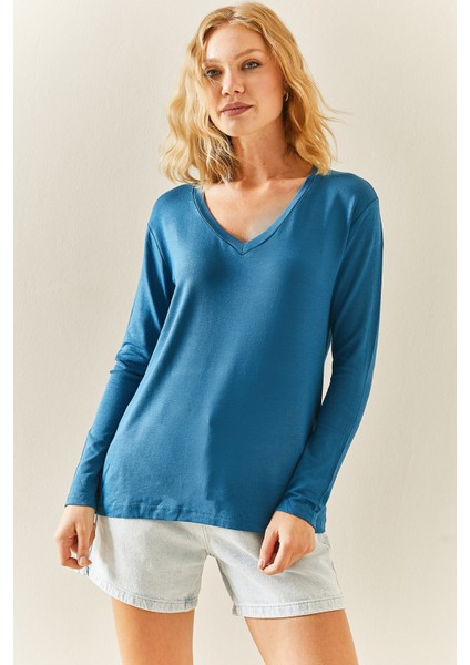 Petrol Mavisi V Yaka Dökümlü Bluz 3YXK2-47542-42 fiyatları
