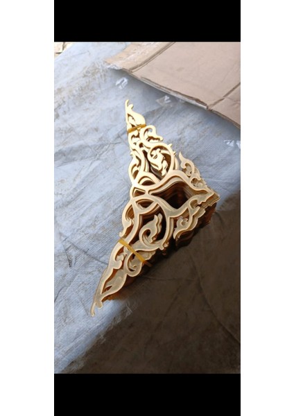 Dekoratif Gold Yapışkanlı Aynalı Pleksi Mobilya Dolap Süsü (14x28cm) 4 ADET fiyatları