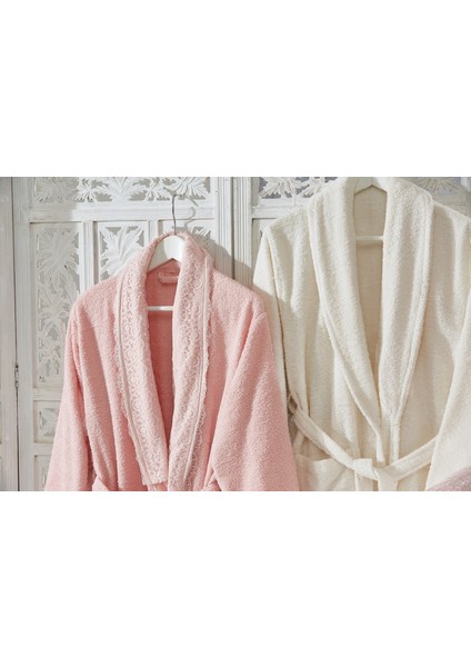 Family Dantelli Pembe & Krem Aile Bornoz Seti 6 Parça Çeyizlik Kadın Erkek Bornoz Banyo Havlu Takımı fiyatları