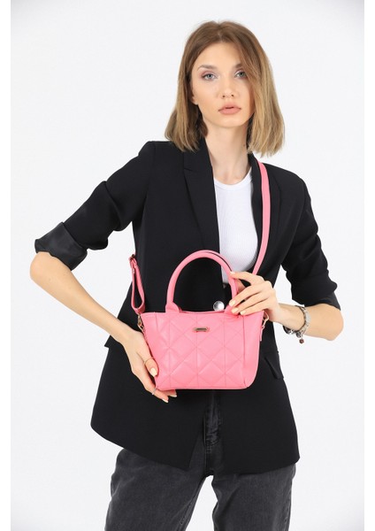 Kadın Tek Bölmeli Carolin Pembe Çapraz Omuz Çantası