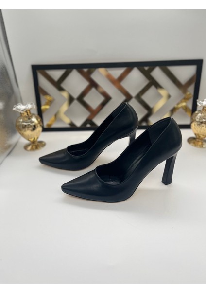 Kadın Stiletto Ayakkabı fırsatları
