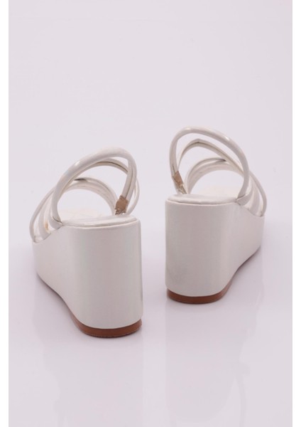 810 Kadin Dolgu Taban Çapraz Bantli Sandalet modelleri