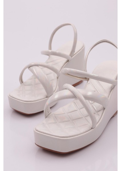 810 Kadin Dolgu Taban Çapraz Bantli Sandalet fırsatları