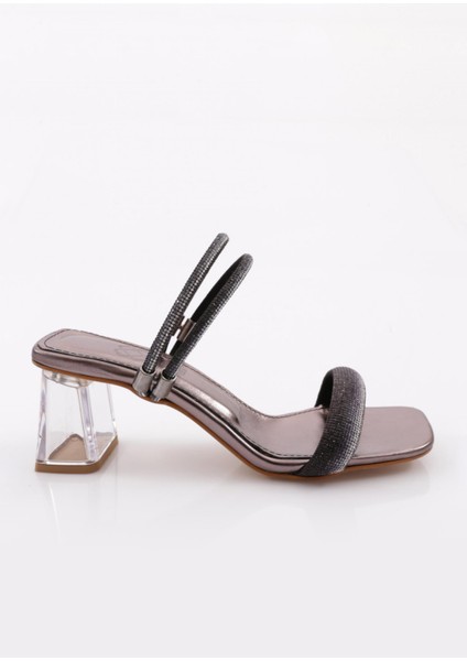 901 Kadin Kare Burun Şeffaf Topuklu Sandalet