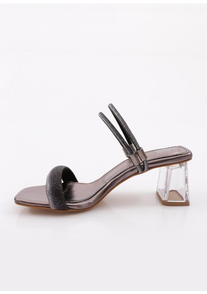 901 Kadin Kare Burun Şeffaf Topuklu Sandalet modelleri