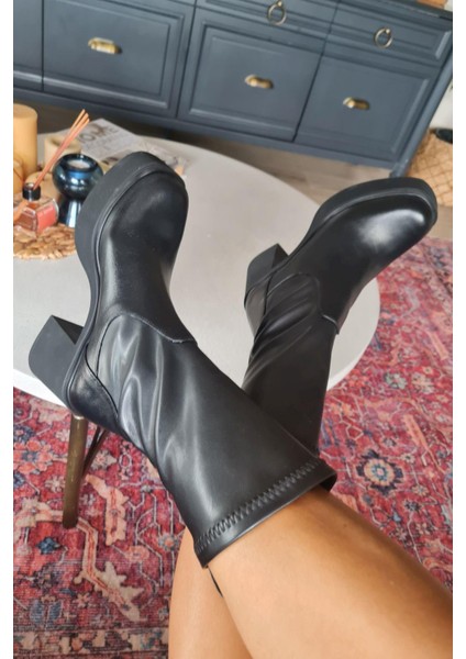 022 20695 Topukla Kadın Deri Streç Kalın Tabanlı Topuklu Bot modelleri