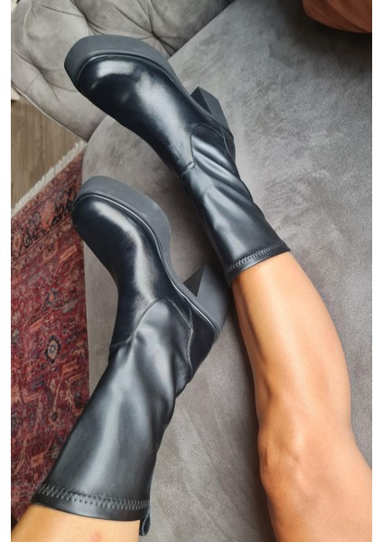 022 20695 Topukla Kadın Deri Streç Kalın Tabanlı Topuklu Bot fırsatları