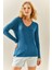 Petrol Mavisi V Yaka Dökümlü Bluz 3YXK2-47542-42 1