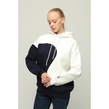 Owut Collection Kadın Oversize Kapüşonlu Sweatshirt