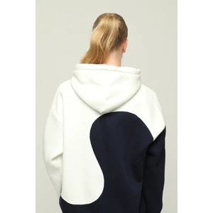 Owut Collection Kadın Oversize Kapüşonlu Sweatshirt