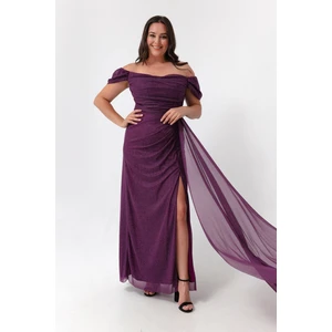 Kadın Mürdüm Kayık Yaka Drapeli Yırtmaçlı Uzun Simli Abiye Elbise