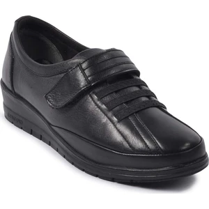 7679ZN265 Lastik Taban  Deri Ortopedik Kışlık Kadın Klasik Ayakkabı Siyah 38