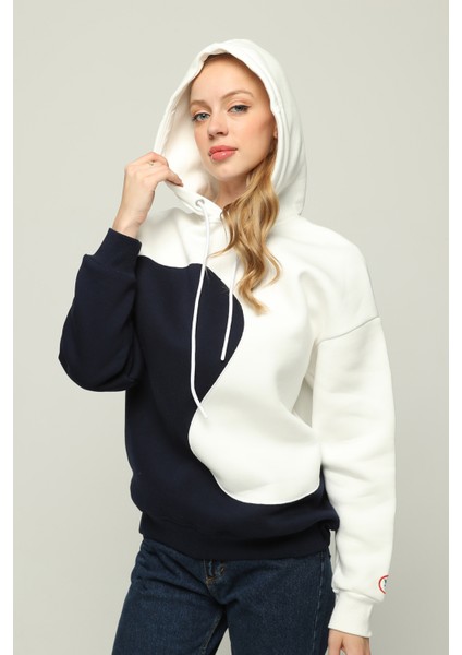 Kadın Oversize Kapüşonlu Sweatshirt