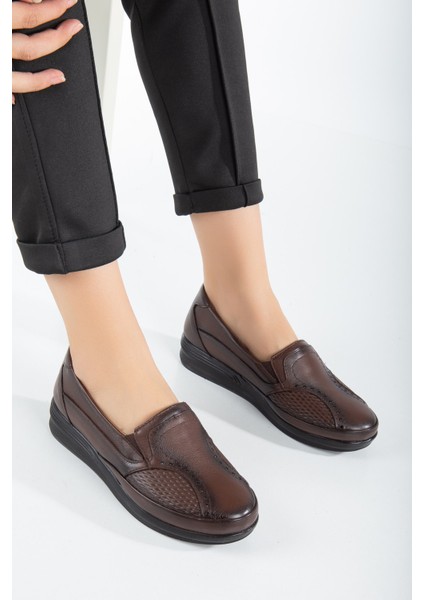 The Dortex CD221 Kadın Tam Ortopedik Taş Işlemeli Ultra Rahat Anne Ayakkabısı