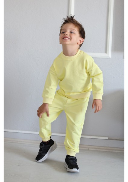 Basic Mevsimlik Eşofman Takımı modelleri