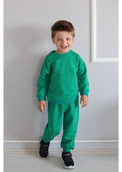 Basic Mevsimlik Eşofman Takımı fırsatları