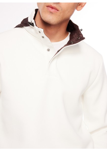 Kapüşon Yaka Düz Kırık Beyaz Erkek Sweatshırt F3WM-SWT140 fırsatları