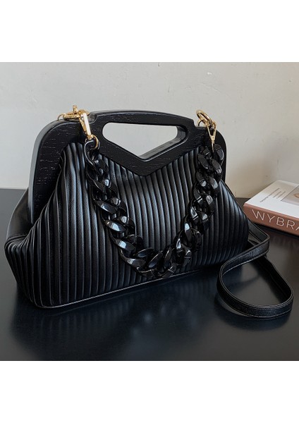 Altın Omuz Çantası Üst Marka Üçgen Tote Çanta Tasarımcısı Kadınlar Için Pileli Omuz Çantası Debriyaj Çantalar Crossbody Çanta Yüksek Kaliteli Satchels Hobo Çantalar (Yurt Dışından) modelleri