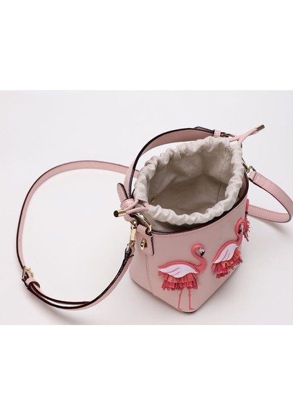 Siyah Flamingo Nakış Tasarım Güzel Pembe Kova Çantası Küçük Pu Deri Kadın Omuz Çantası Sevimli Kız Crossbody Çanta Günlük Çanta (Yurt Dışından) modelleri