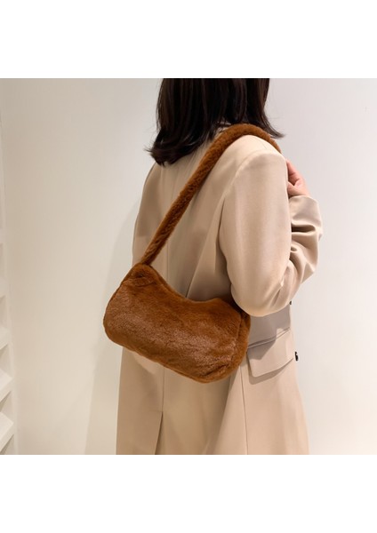 Kahverengi Peluş Kabarık Bez Çantalar Rahat Sonbahar Kış Üstten Saplı Çanta Taşınabilir Moda Aşk Kalp Baskılı Koltukaltı Çantaları Sokak Seyahat Tote (Yurt Dışından) fırsatları