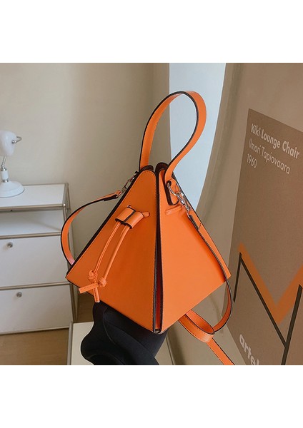 Siyah Ünlü Marka Katlanabilir Piramit Çanta Kadın Lüks Tasarımcı El Çantası Bayanlar Kadınlar Için Crossbody Çanta Üçgen Şeker Renk Tote (Yurt Dışından) indirimleri