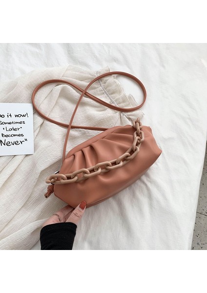 Beyaz Küçük Bulut Çantası Yumuşak Deri Tek Omuz Eğimli Hamur Torbası Çanta Günü Crossbody Çanta Seyahat Zinciri Çantalar ve Cüzdanlar (Yurt Dışından) indirimleri