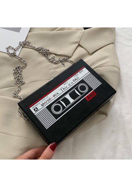 Beyaz Marka Crossbody Çanta Kadınlar Bayanlar Lüks Tasarımcı Omuz Çantası Kadın Kişiselleştirilmiş Kalıplaşmış Kutu Paketi Yüksek Kalite 2021 (Yurt Dışından) fırsatları