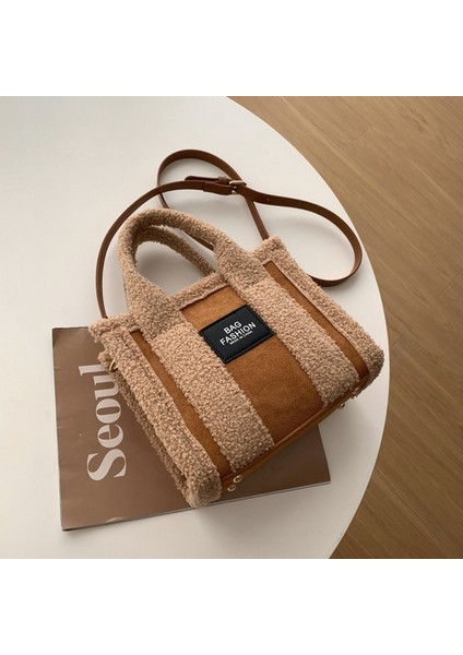 Açık Kahverengi Retro Omuz Çantası Kadın Polar Crossbody Çanta Sahte Süet Tasarımcı Moda Ekleme Sokak Kullanımı Kış Çantası Bayan Kız 2023 (Yurt Dışından)