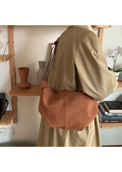 Kumral Retro Nubuk Pu Deri Kadın Omuz Hobos Çanta Düz Renk Kahverengi Crossbody Çanta Büyük Kapasiteli Kadın Alışveriş En Saplı Çanta (Yurt Dışından)