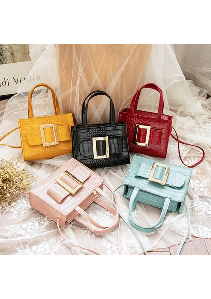 Kırmızı 1 Mini Küçük Kare Çanta 2022 Moda Kadın Messenger Telefon Cüzdan Zarf Seyahat Çanta Kadınlar Için Crossbody Çanta Basit Deri (Yurt Dışından) indirimleri