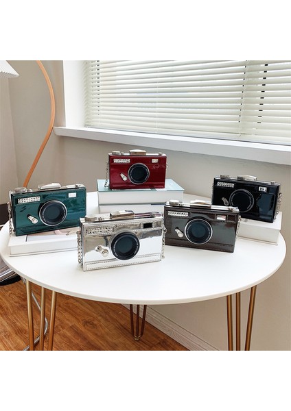 Kırmızı 2022 Yeni Kişiselleştirilmiş Tasarım Kamera Şekli Debriyaj Retro Omuz Çantası Bayanlar Moda Mini Messenger Çanta Çanta Çantalar ve El Çantaları (Yurt Dışından) fiyatları