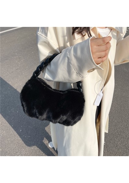 Beyaz Taklit Kürk Mini Bez Çantalar Kadınlar Için 2023 Kış Yeni Trend Çanta Moda Tasarımı Yumuşak Pu Örgülü Kulplu Kova Çantaları (Yurt Dışından) modelleri