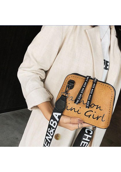 Beyaz Bayan Kore Kabuk Crossbody Çanta Tüm Maç Geniş Omuz Askısı Parlak Mektup Çantaları Yüksek Kaliteli Büyük Kapasiteli Kadın Çantaları (Yurt Dışından) fiyatları