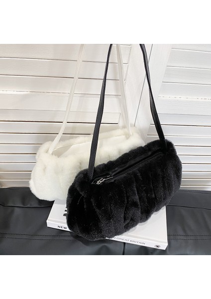 Siyah Küçük Tote Çanta Kadın Peluş Çanta Lüks Tasarımcı Bulut Şekli Debriyaj Çanta Kadın Omuz Çantası Yumuşak Taklit Kürk Alışveriş Çantaları Çanta (Yurt Dışından) modelleri