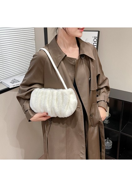Siyah Küçük Tote Çanta Kadın Peluş Çanta Lüks Tasarımcı Bulut Şekli Debriyaj Çanta Kadın Omuz Çantası Yumuşak Taklit Kürk Alışveriş Çantaları Çanta (Yurt Dışından) fırsatları