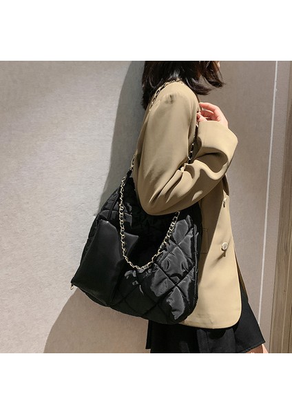 Beyaz Kafes Örgülü Zincir Kare Naylon Yastıklı Hobo Çanta Kadınlar Için 2 Adet Set Kış Şık Kapitone Omuz Çantası Büyük Alışveriş Çantaları (Yurt Dışından) fırsatları