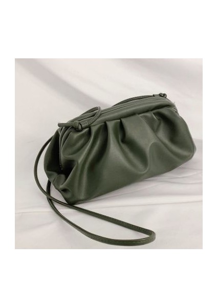 Yeşil Yeni Hobos Tasarımcı Bulut Şekli Kadınlar Günü Debriyaj Çanta Pileli Hamur Omuz Askılı Çanta Küçük Sevimli Bayan Crossbody Çanta (Yurt Dışından)