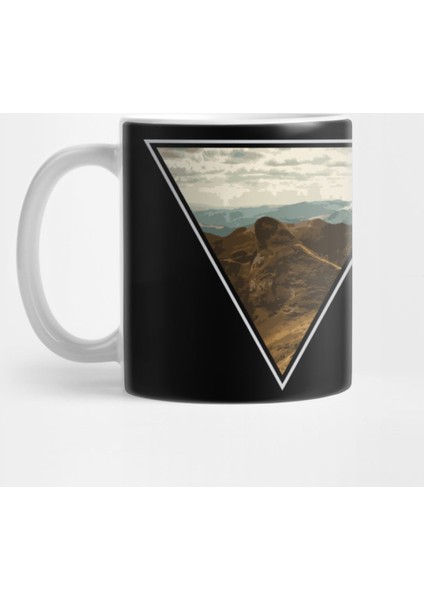 Triangle Hills Lover Backpacker Adventure Outdoor Nature Trip Camper Design Gift Idea Kupa Bardak