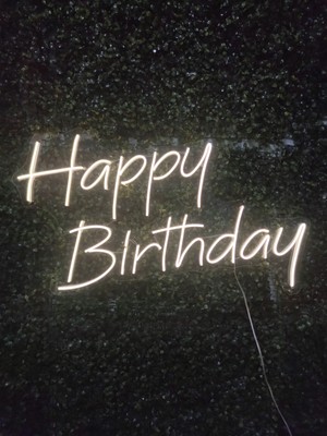 Dekoraven Happy Birthday Neon LED Tabela Doğum GÜNÜ(70X30CM)