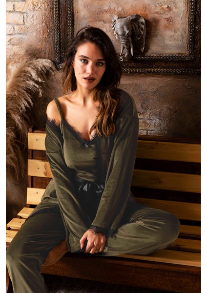 Kışlık Sabahlıklı Kadın Kadife Pijama Takımı- 3 Parça Çeyizlik Kadife Set fiyatları