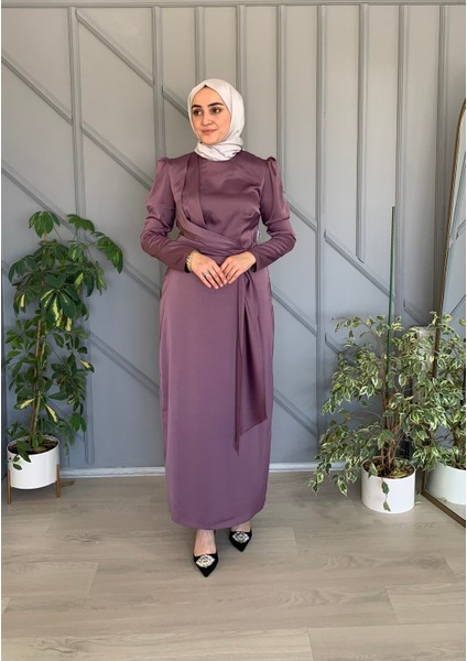 Saten Kumaş Bel Kemer Detaylı Elbise