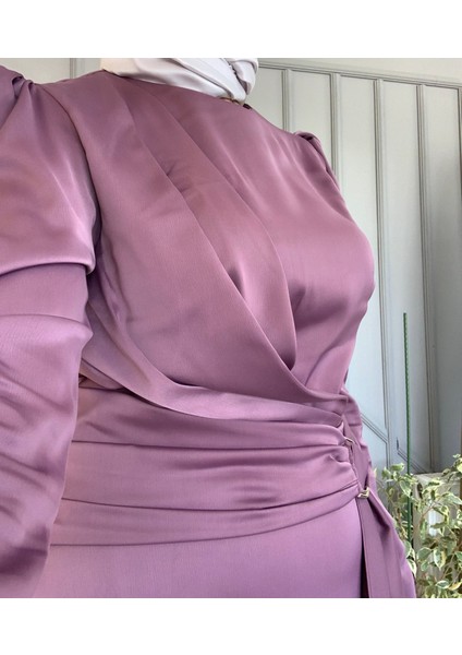 Saten Kumaş Bel Kemer Detaylı Elbise fiyatları