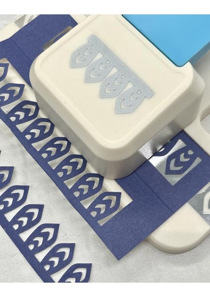 Şık Kamei Mavi 4'lü Şerit Salkım Desenli Büyük Süsleme Delgeci modelleri