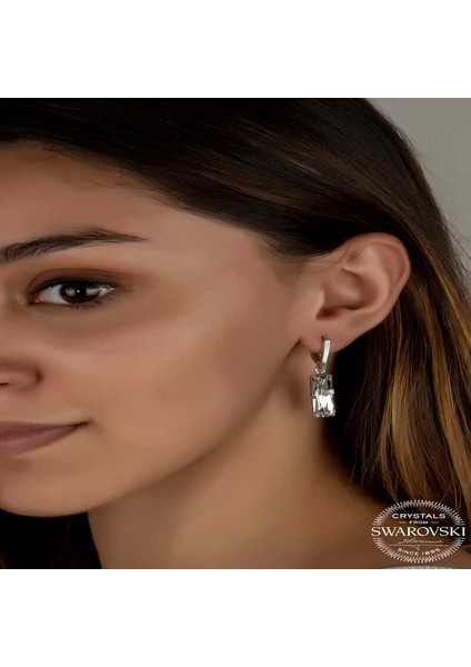 Swarovski Crystal Taşlı 925 Ayar Gümüş Beyaz Baget Sallantılı Kadın Küpe fiyatları