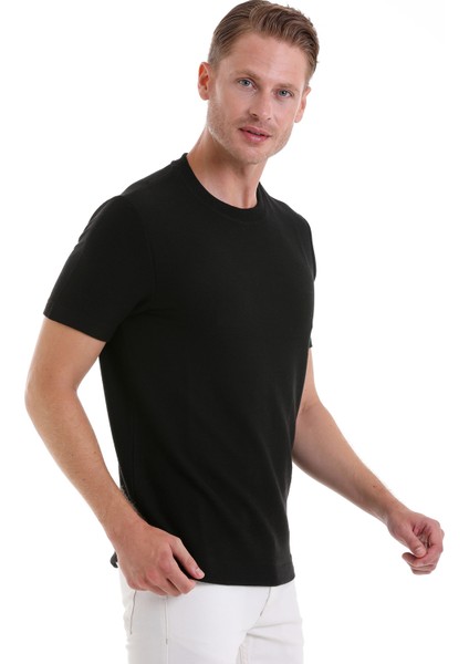 Siyah Regular Fit Düz Bisiklet Yaka Tişört