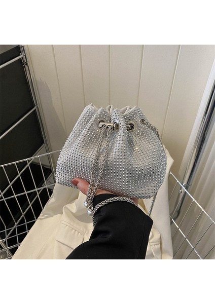 Şık ve Modaya Uygun Elmas Çapraz Askılı Zincir Kova Çantası (Yurt Dışından)